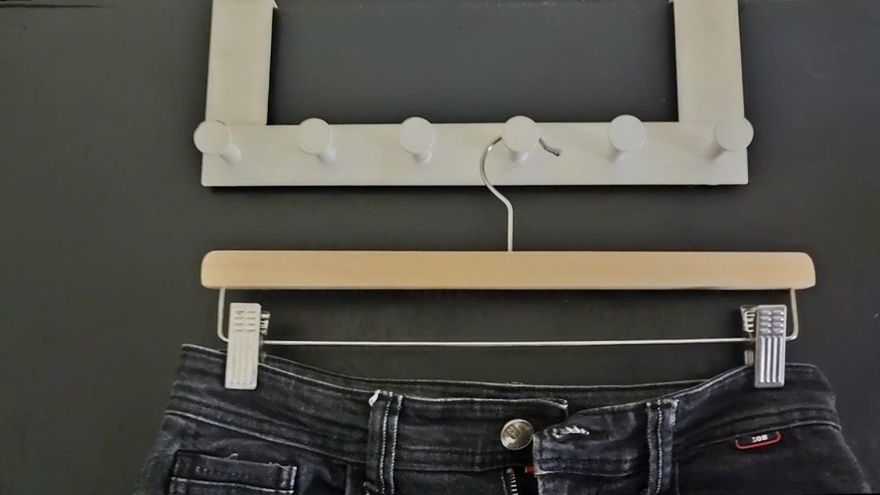 Kẹp treo quần/ chân váy IKEA BUMERANG