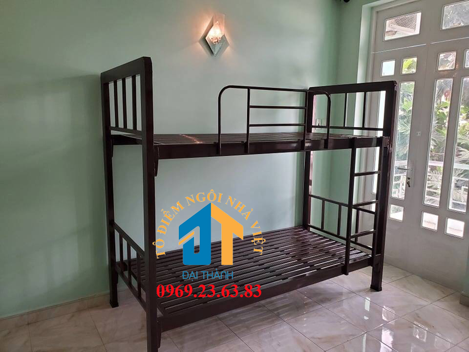 Giường sắt hai tầng hộp màu nâu socola kích thước 1m2x2m