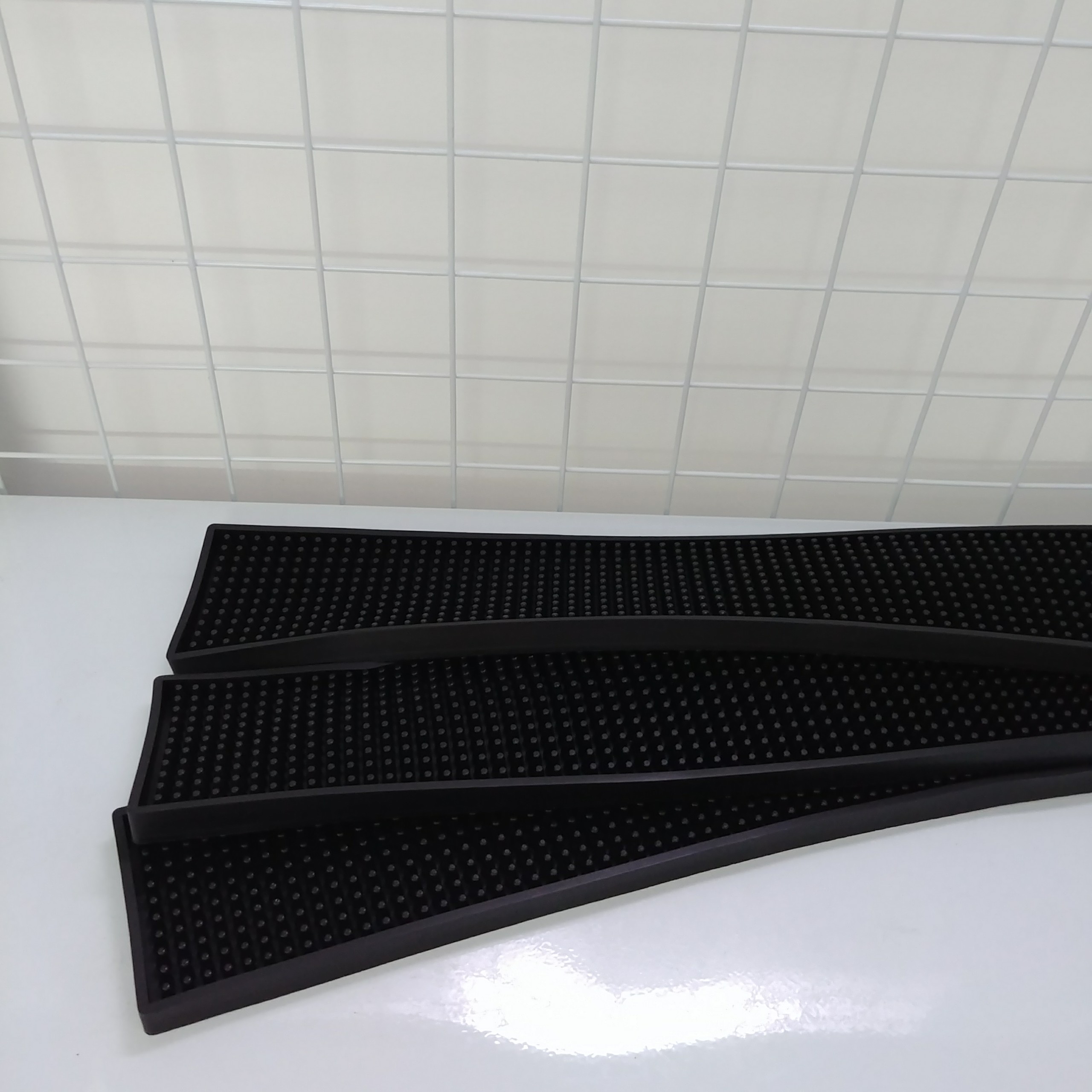 Bộ 3 thảm cao su lót quầy bar, pha chế chống thấm, trơn trượt - kích thước 60cmx8cm