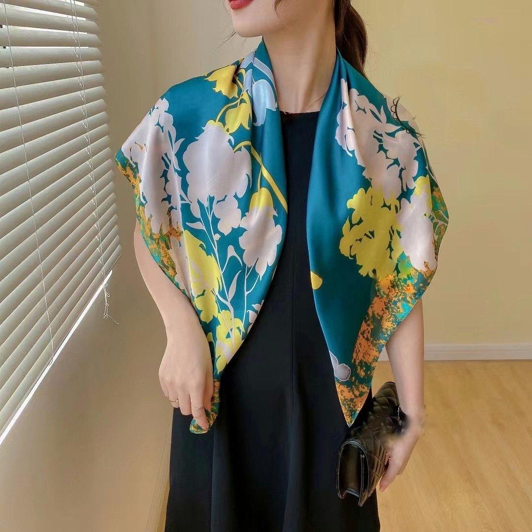 Các mẫu khăn lụa vuông kích thước 90*90cm
