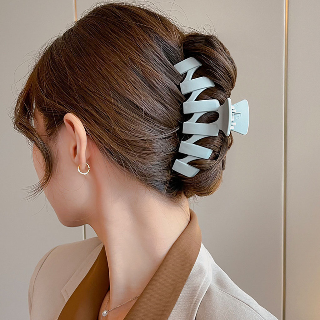 Kẹp tóc dài xoắn phong cách KT41