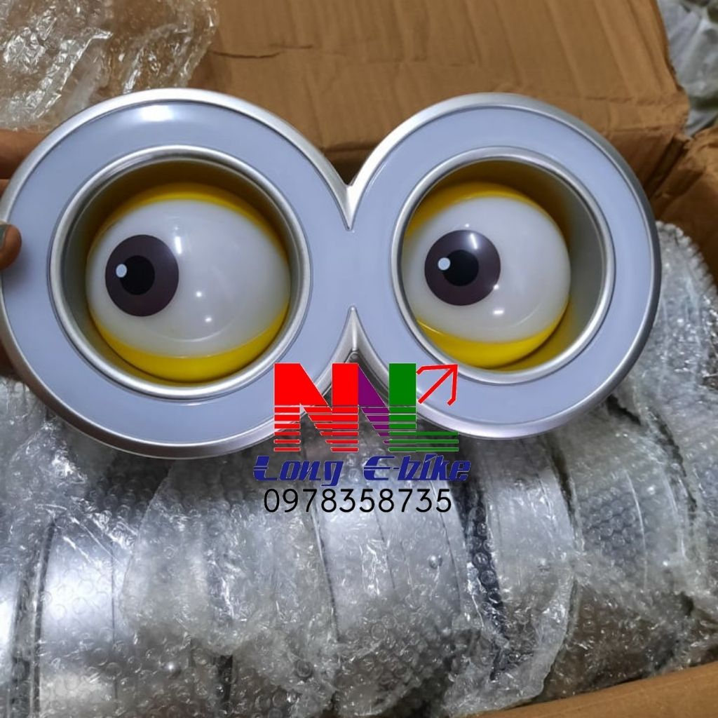 đèn mắt mini gắn xe điện gogo. hoặc chế xe khác