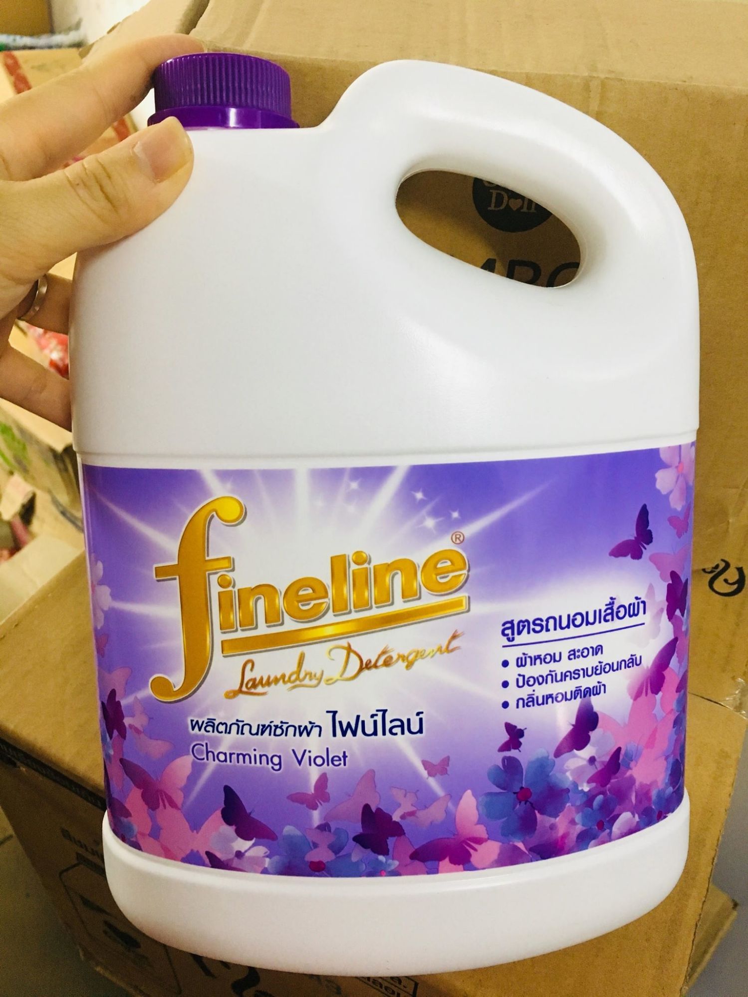 Nước giặt xã Fineline Tím 3000ml của Thái Lan
