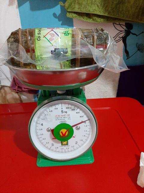 BÁNH TÉT TRÀ CUÔN ,ĐẶC SẢN Trà VINH( bánh tét lá ngót 1 đòn 1kg)
