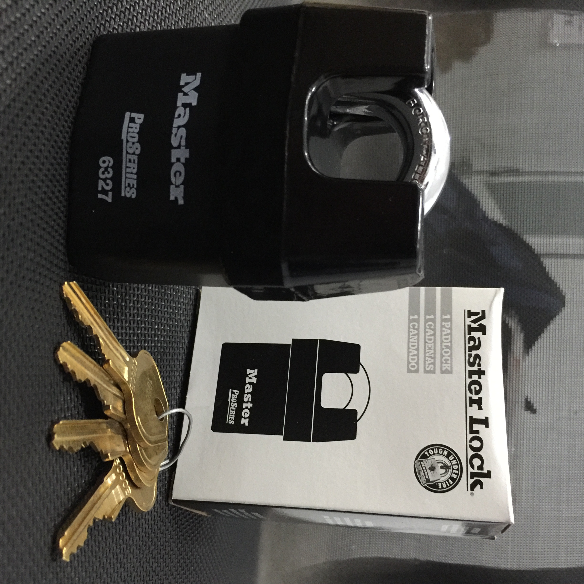 Khóa chống cắt Master Lock 63274KEY (Đen)