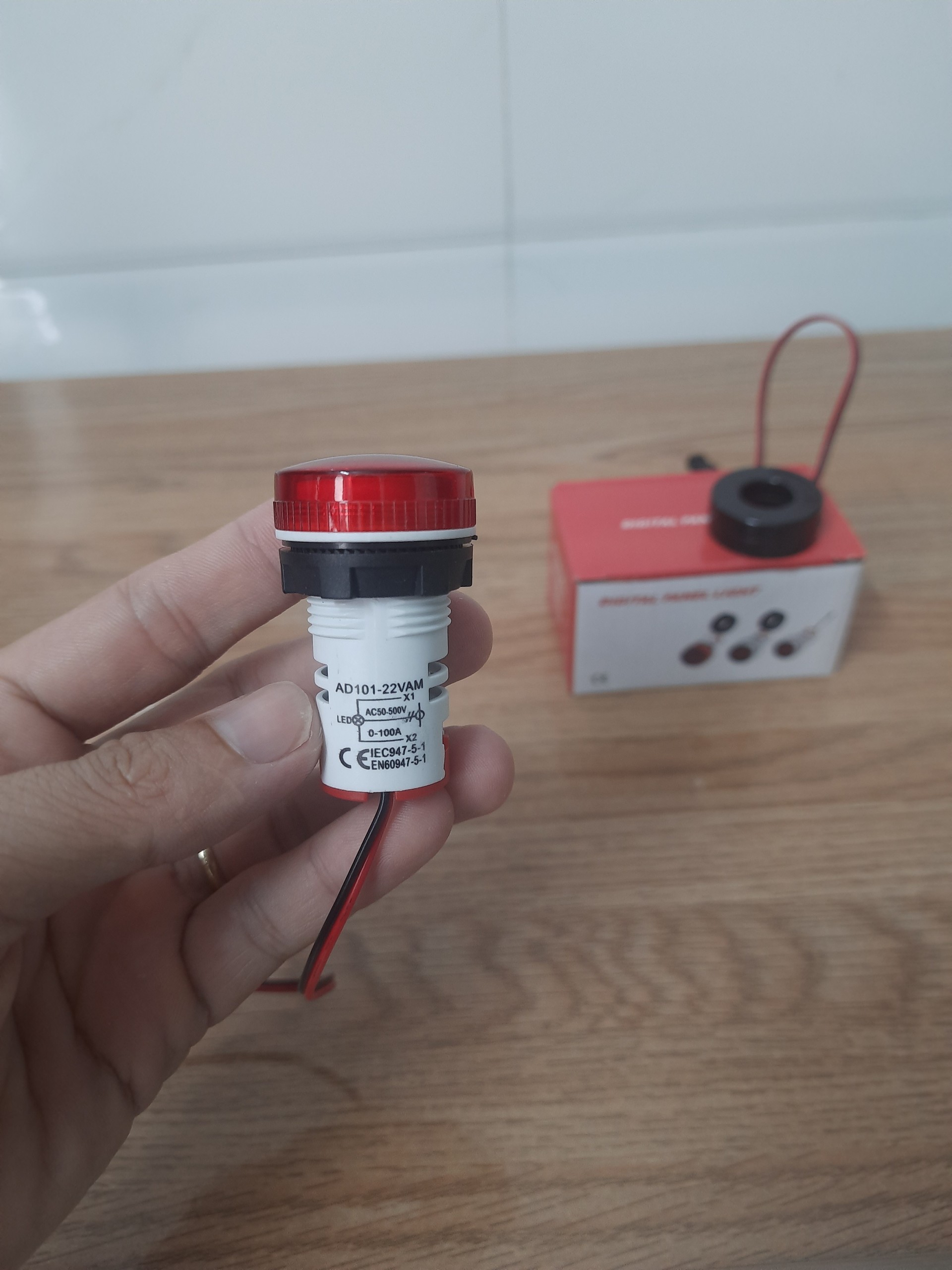 ĐÈN BÁO VOLT VÀ AMPE PHI 22
