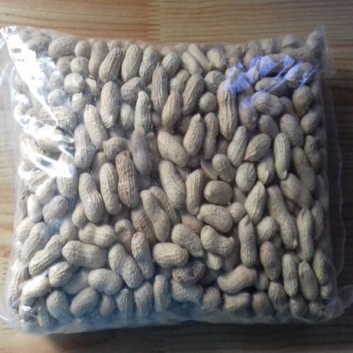Combo 2bich đậu phông rang còn vỏ ( mổi bịch 450g)