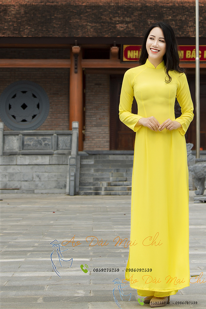 Áo dài trơn 2 tà chất liệu Tằm Ý cao cấp (màu vàng tươi)