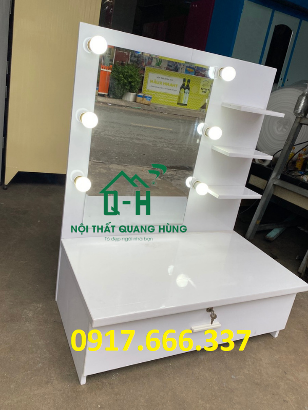 BÀN TRANG ĐIỂM NHỰA ĐÀI LOAN BỆT - CÓ ĐÈN MỚI