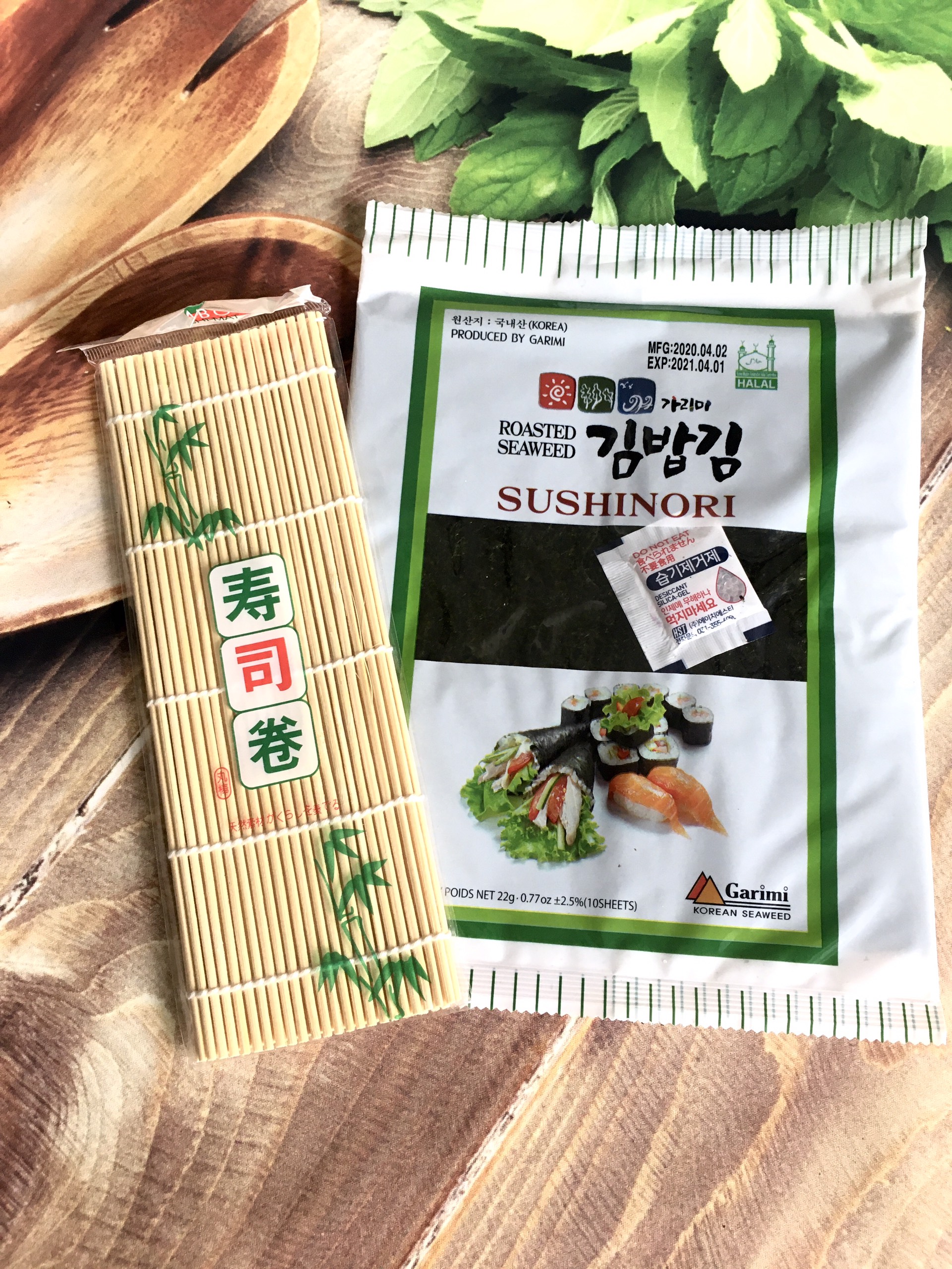 Set 4 món làm Rong biển cuộn kimbap( rong biển, mành tre, xúc xích, củ cải vàng)_TiTiMart