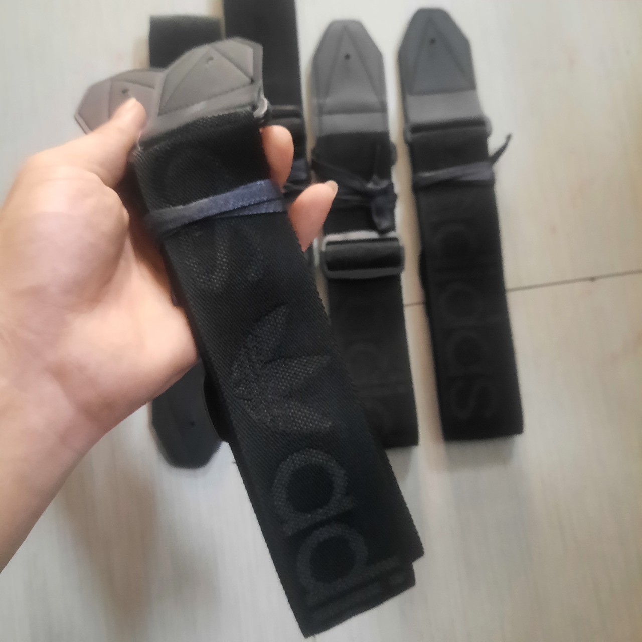 Dây đeo đàn guitar