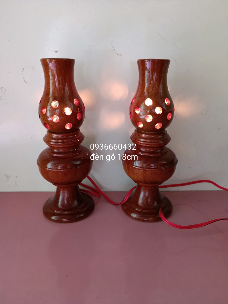 Cặp Đèn gỗ thông nâu đậm 18cm - đèn thờ công giáo
