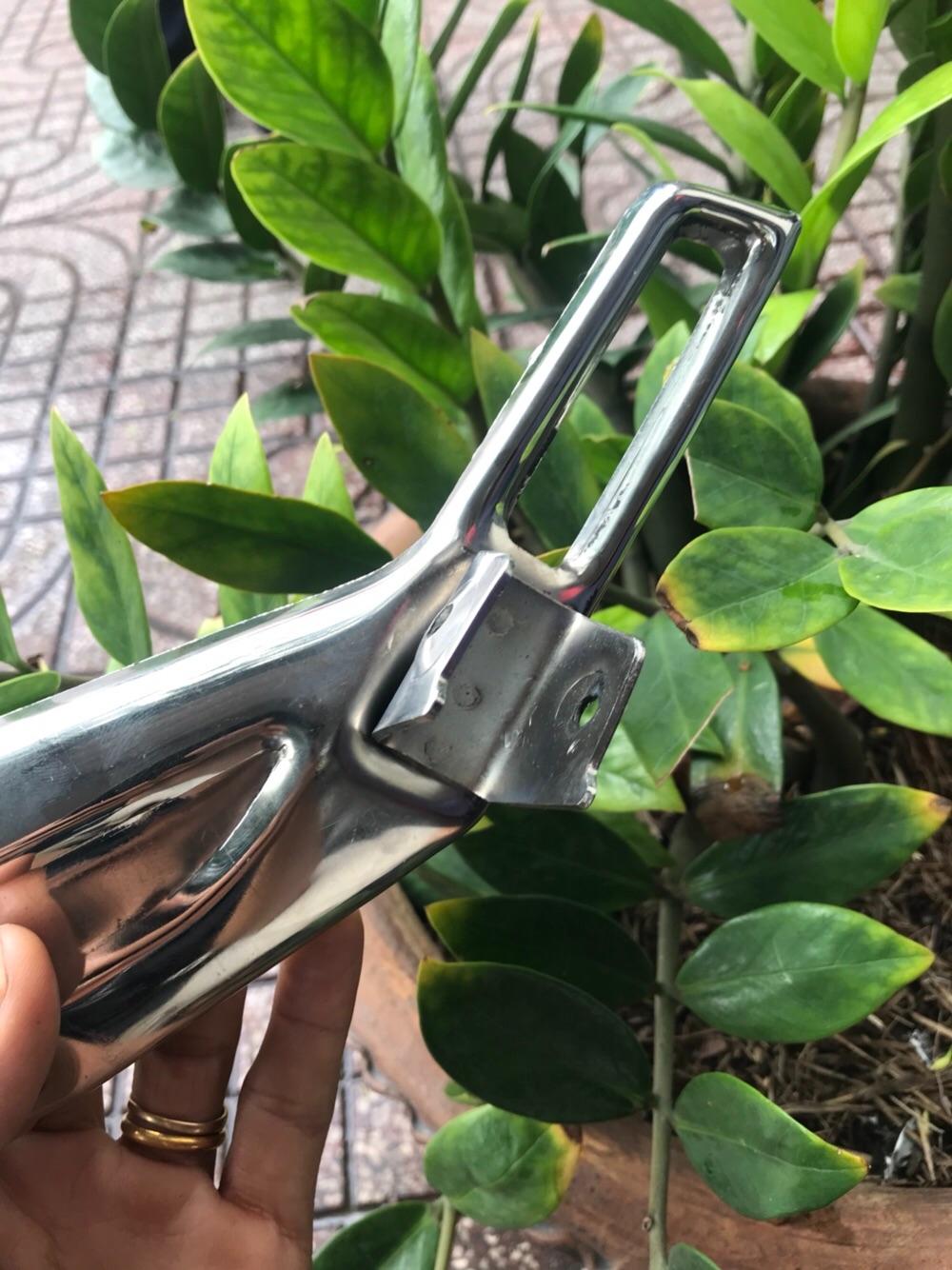 PAS GÁC CHÂN SAU WAVE INOX 304 ( Wave nhỏ mẫu Thái)