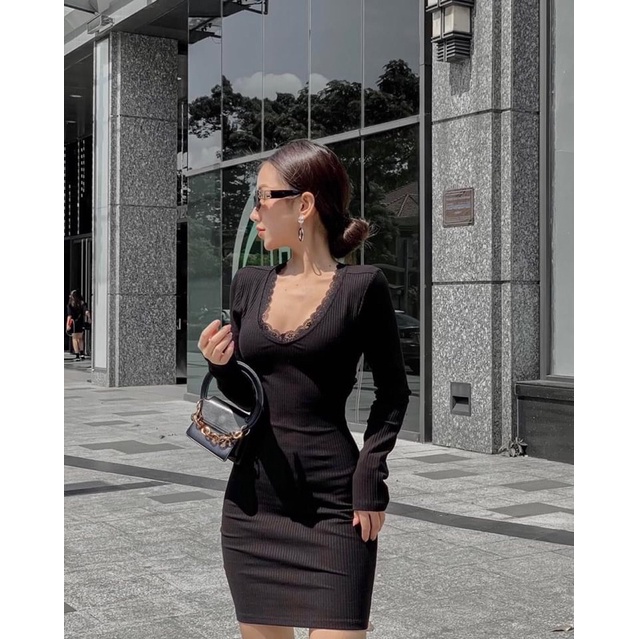 Đầm body gân viền ren
