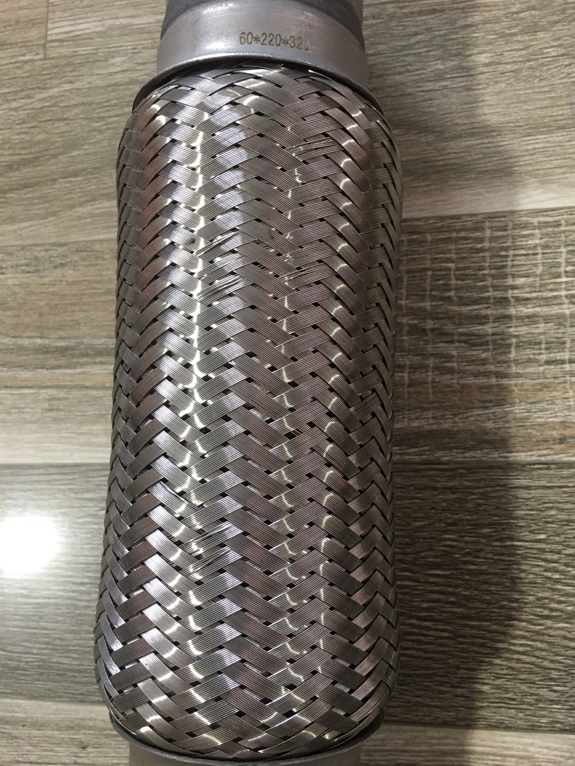 Phụ kiện ô tô: Cổ xả mềm 60/22/32