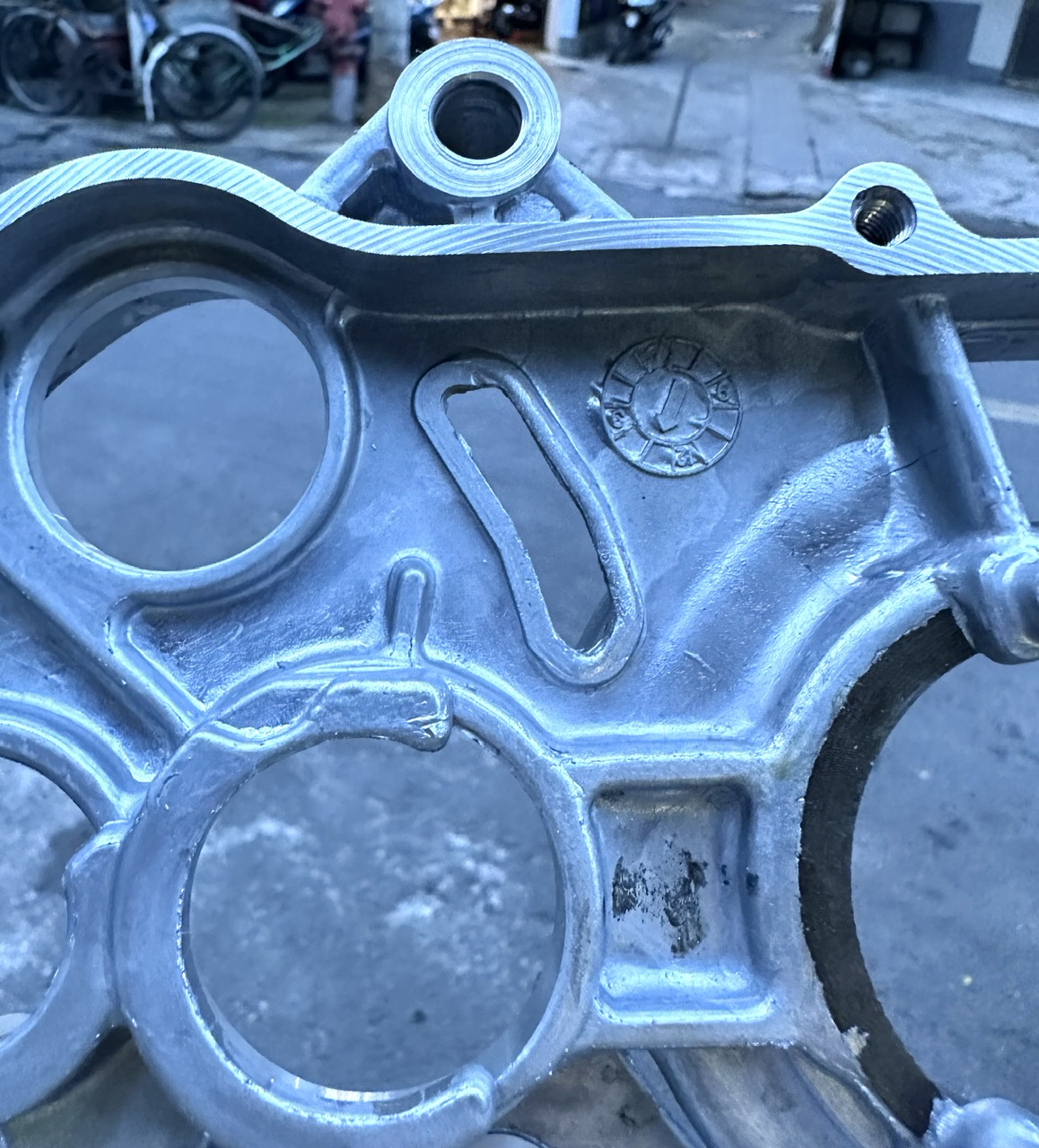 LỐC GIỮA ( VÁCH MÁY ) XE WAVE 110cc