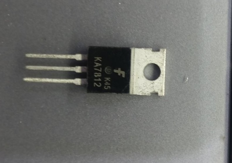 [HCM]5 Cái IC Nguồn 12V 7812