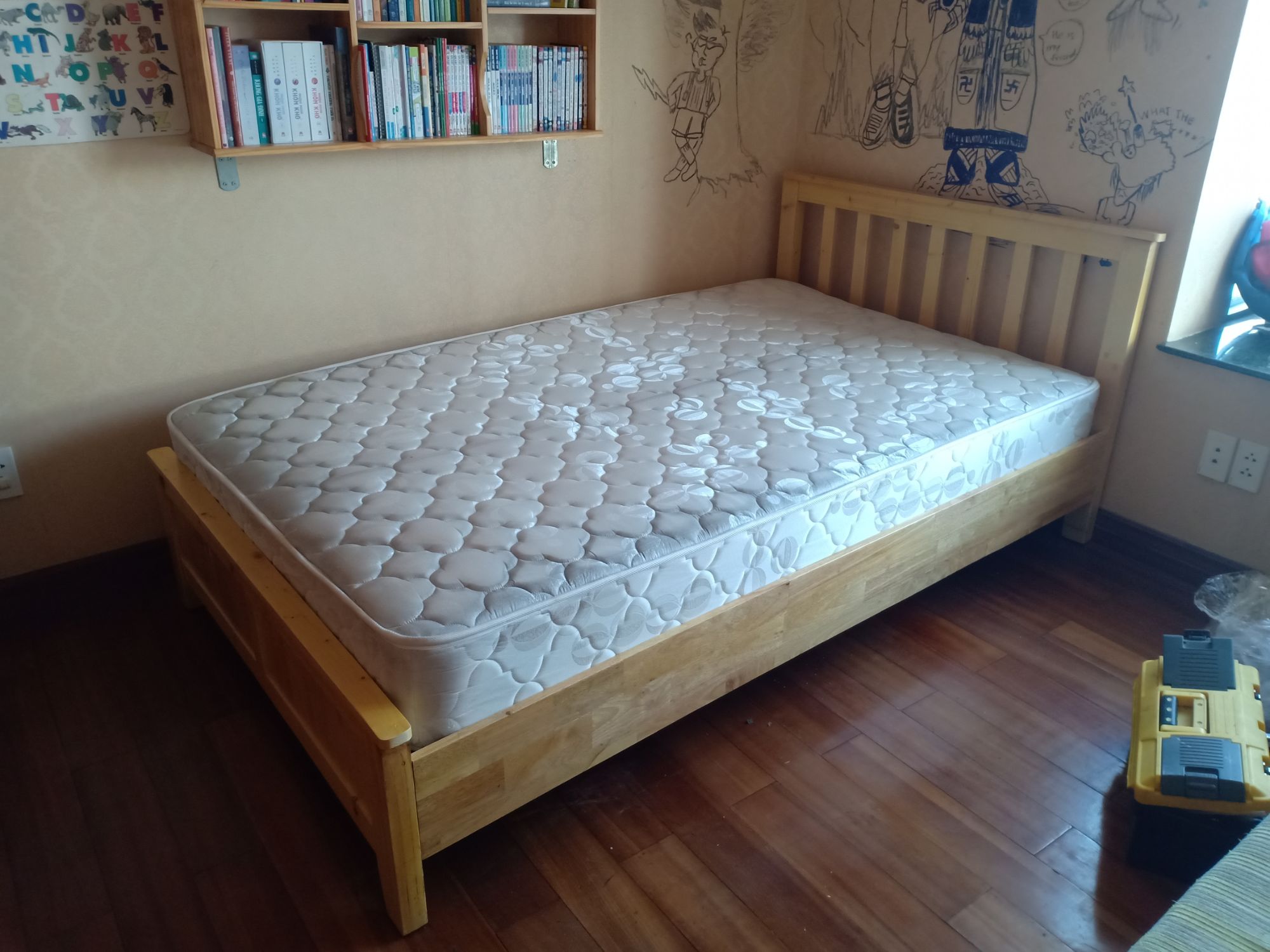 Giường 1m2x2m Gỗ Thông Nhập Khẩu