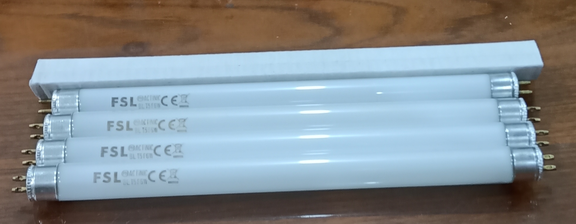 Bóng đèn bắt muỗi hiệu FSL ( chất lượng cao)