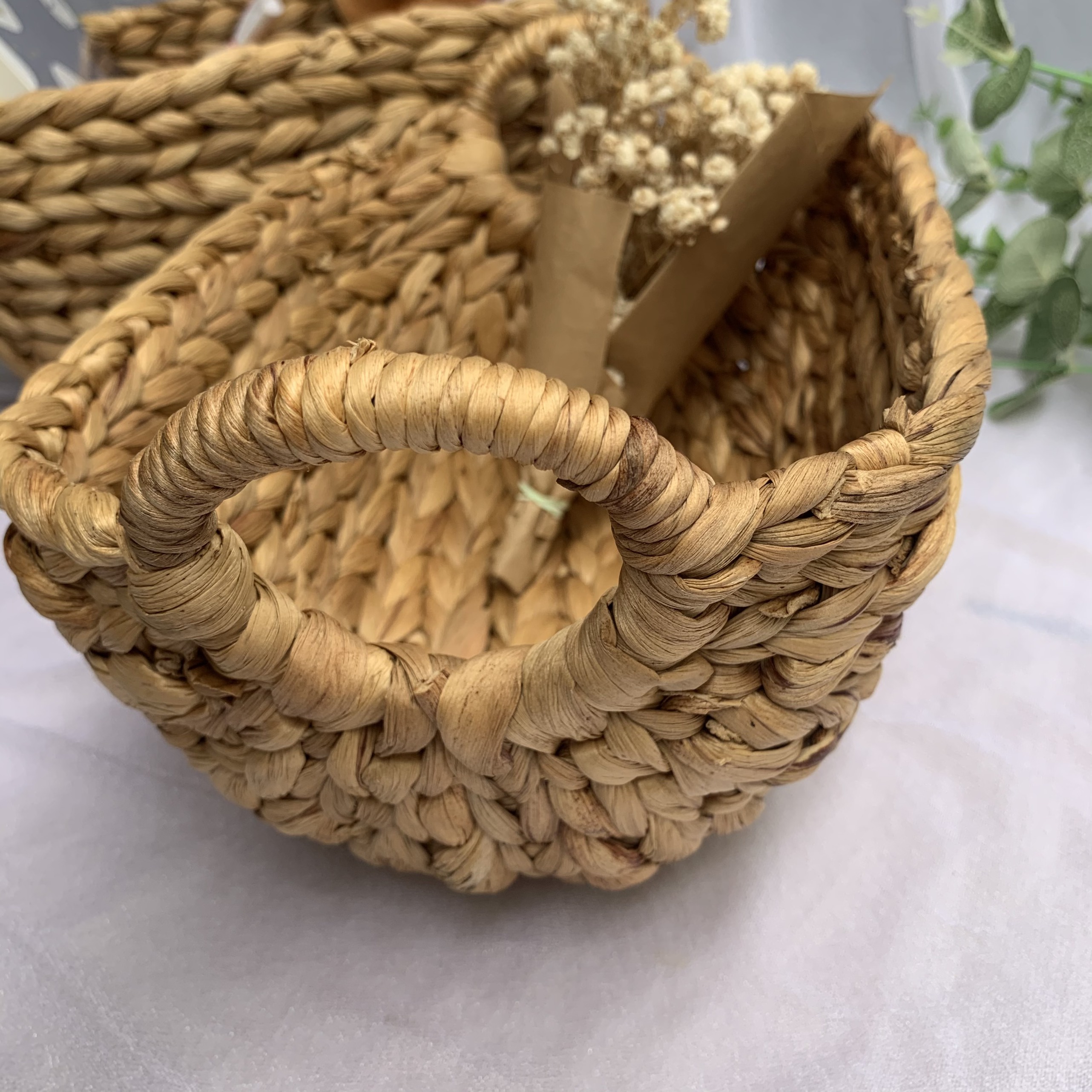 Khay đựng đồ đa năng , cắm hoa đan lục bình Smile Decor hình thuyền có quai cầm tiện dụng