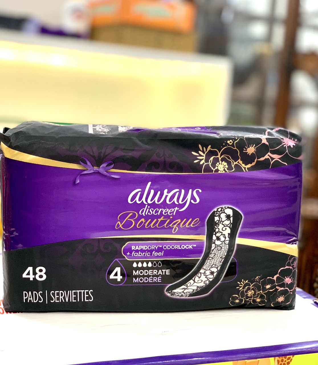 Băng vệ sinh Always Discreet Boutique 48 Miếng