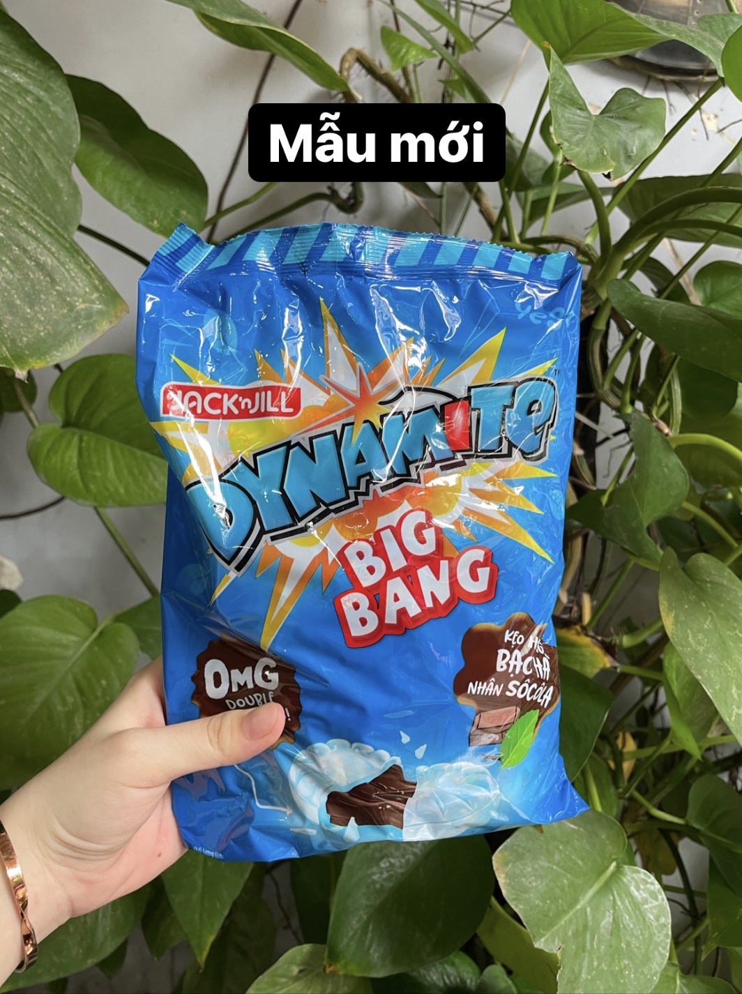 Kẹo Dynamite Bigbang vị bạc hà nhân socola 330g