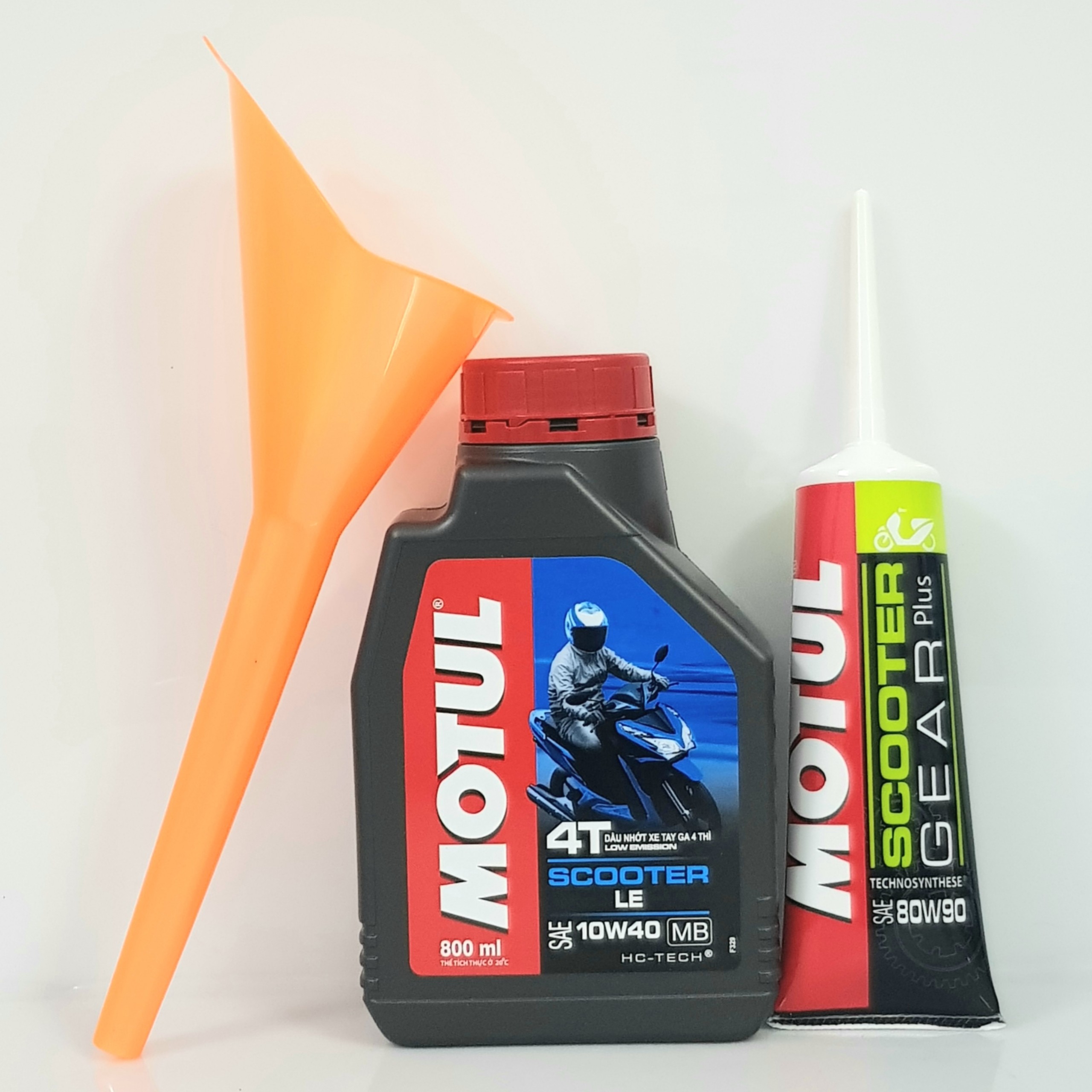 [HCM][SIÊU RẺ+ PHỄU TẶNG] Bộ nhớt xe tay ga MOTUL SCOOTER LE 10W40 800ml +nhớt hộp số Motul Gear 80W90 120ML