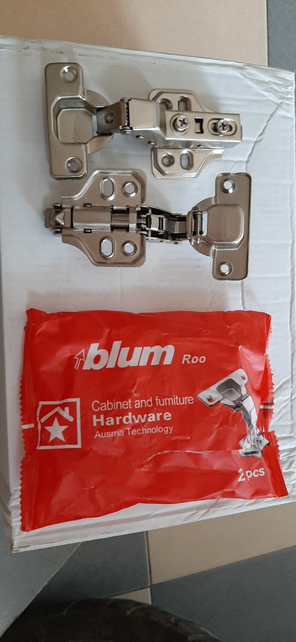 Bản lề giảm chấn Blum