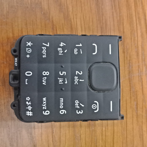 Bàn phím Nokia 105 2015 đuôi sạc tròn ( 1 bộ gồm 2 phím )