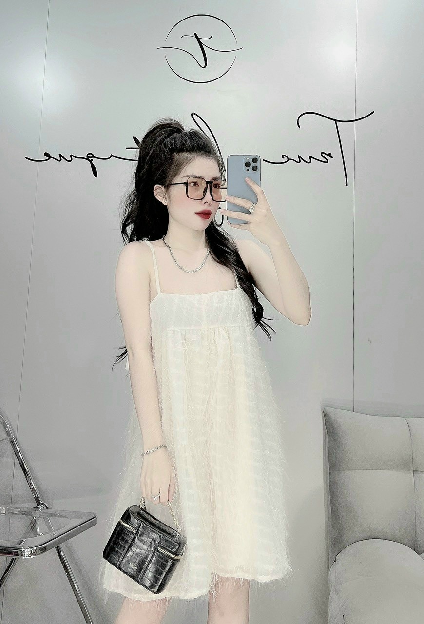 Đầm 2 dây lông vũ