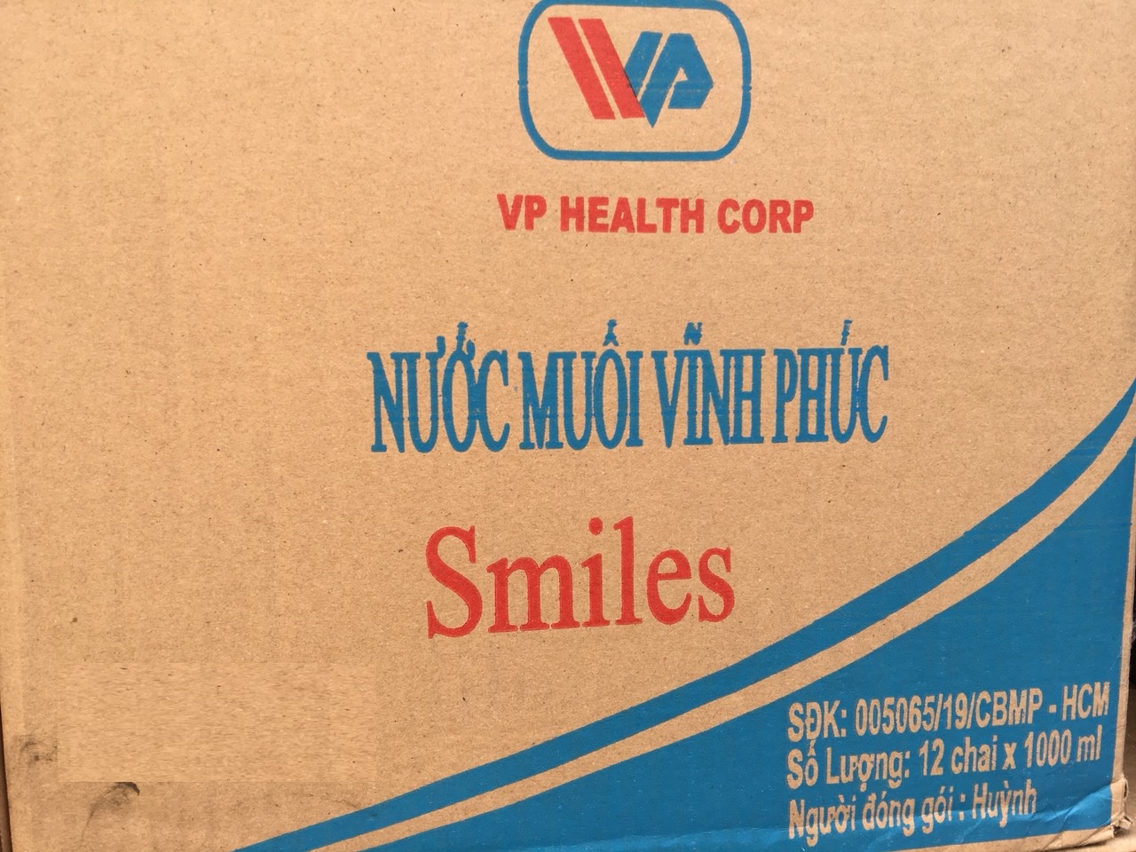 12 chai nước muối sinh lý Vĩnh Phúc 1000ml ( 1 lít )