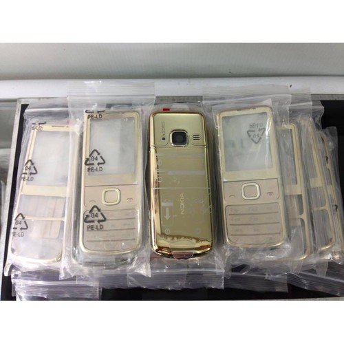 Vỏ phím Nokia 6700 vàng