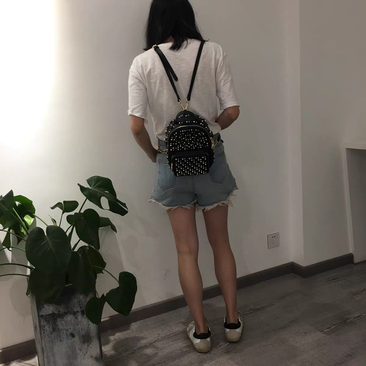 Balo đinh nhọn cá tính