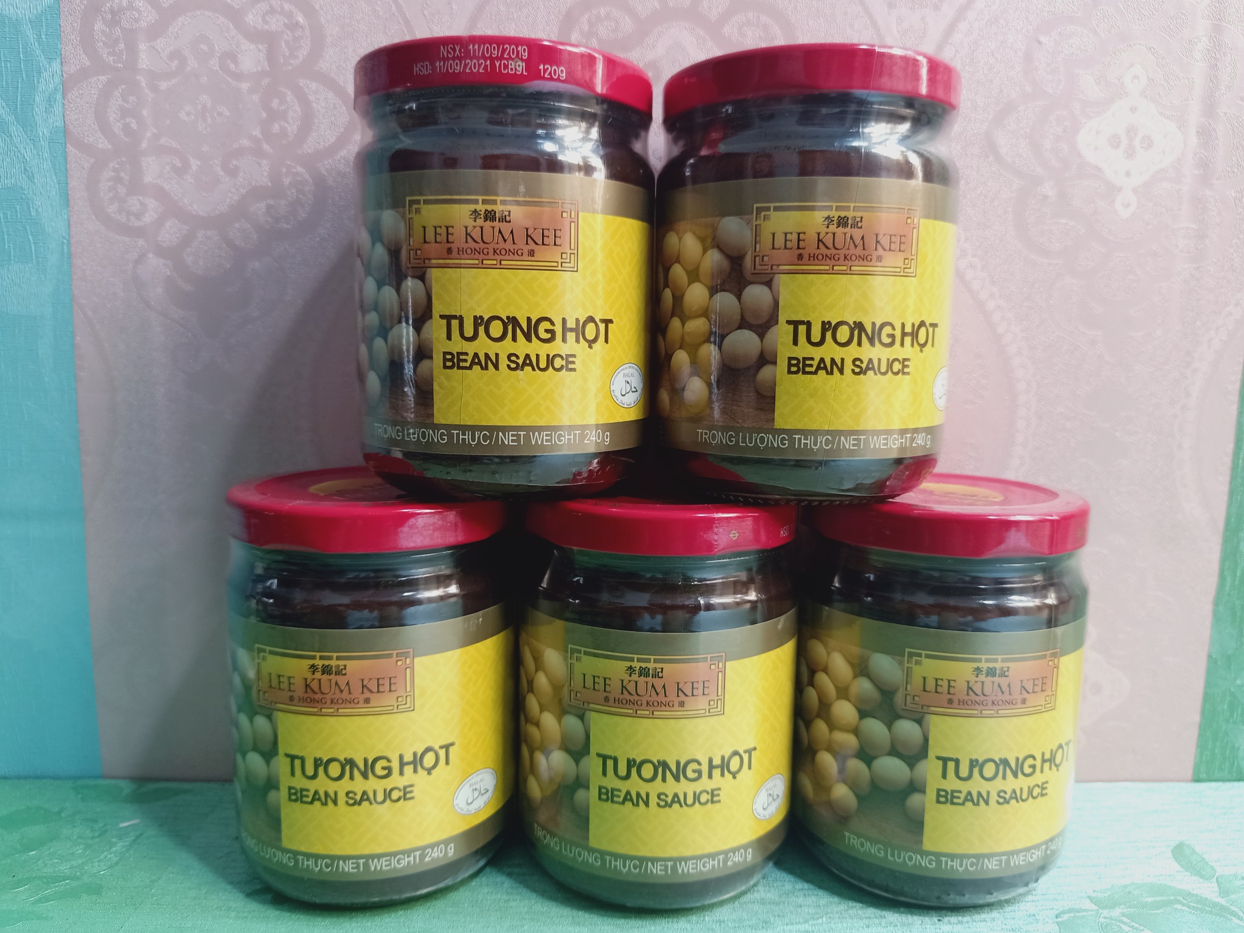 Tương hột Lee kum kee 240g