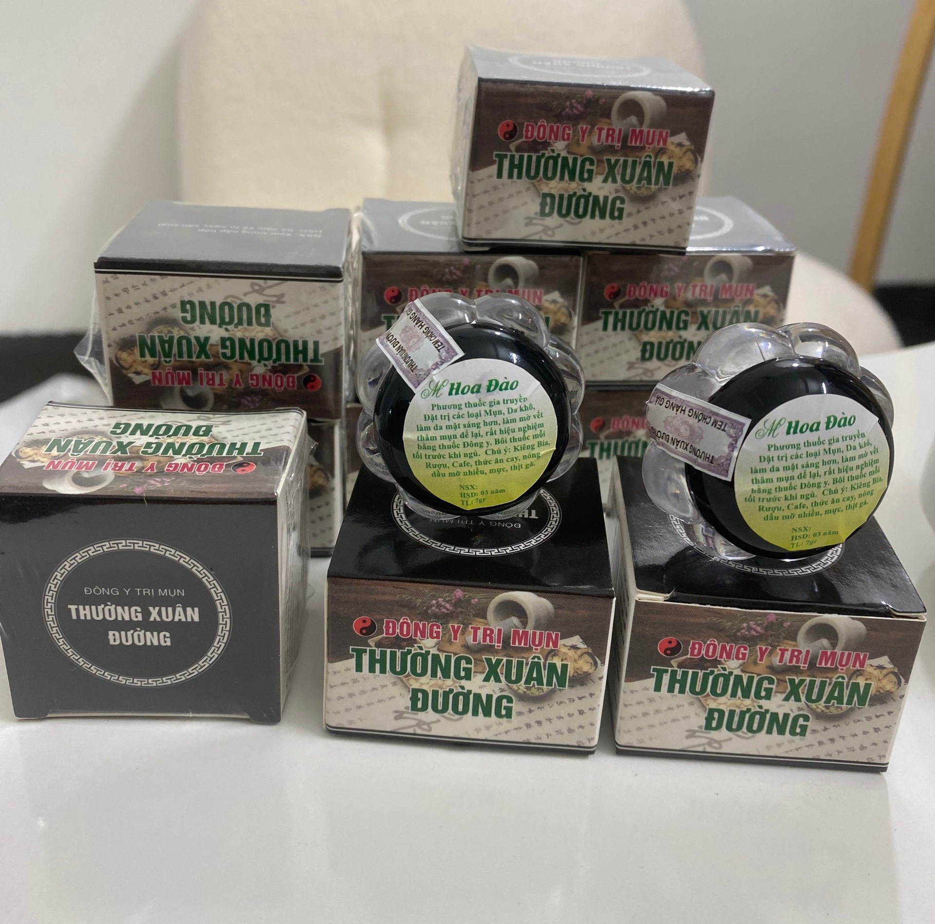 Kem Mụn Hoa Đào Nắp Đen (7g) Giảm mụn mờ thâm