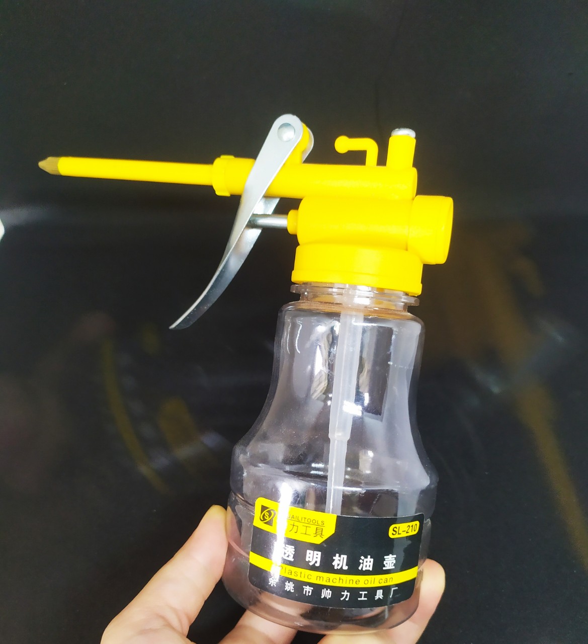 Bình đựng dầu nhớt 250ml /Bình đựng chất lỏng giá rẻ