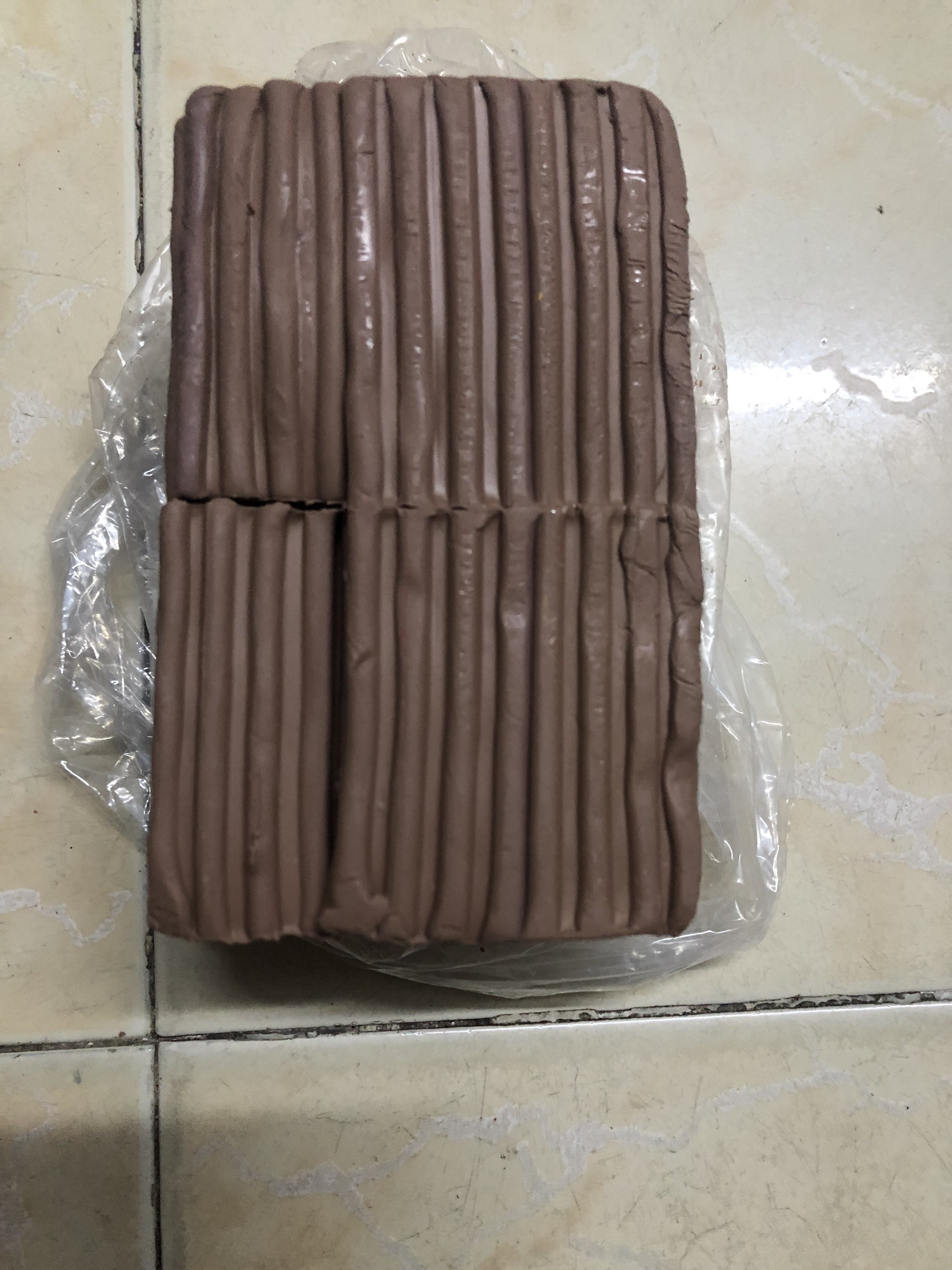 1 kg Đất nặn. không đôc hai các bé tha hồ sáng tạo
