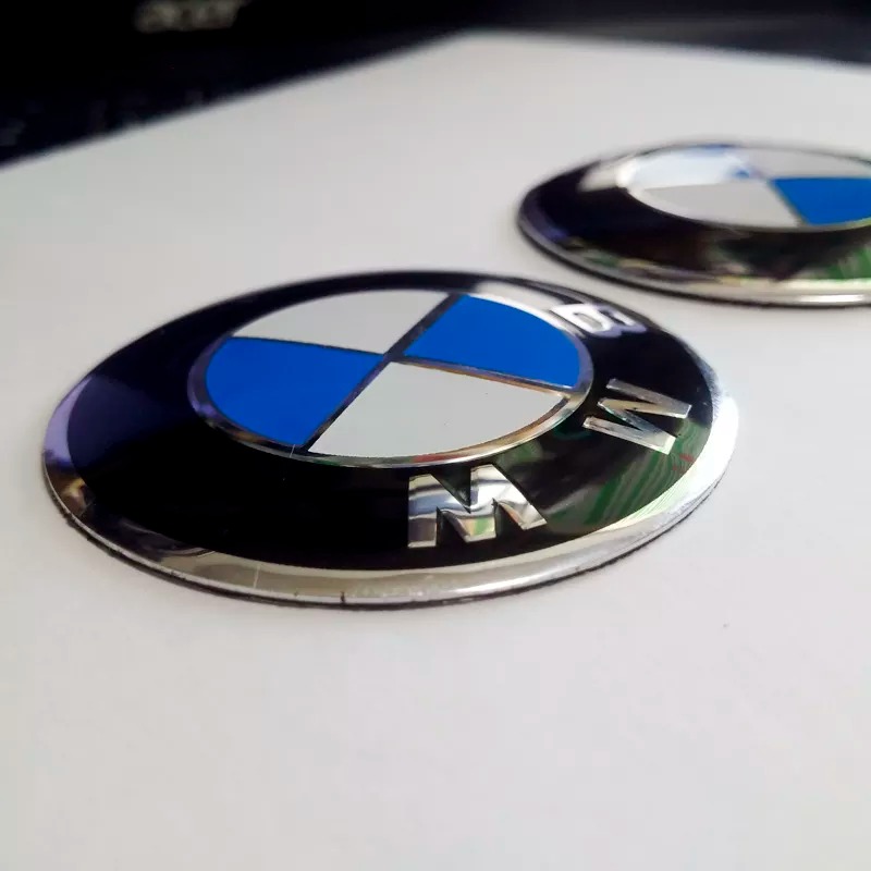 Bộ 2 Logo BMW nổi u Tròn nhôm kim Loại bán kính 5,5cm