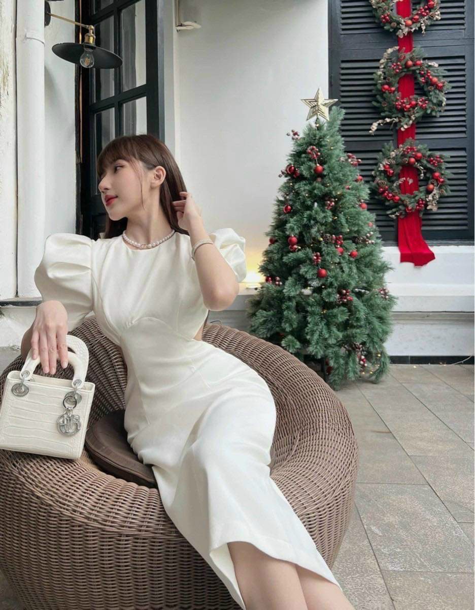 Đầm Body Tay Phồng Hở Eo Có Mút