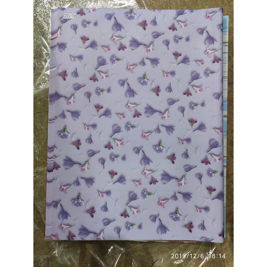 Giấy gói quà .xấp 50 tờ 50x70