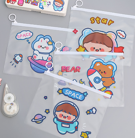 Túi zip đựng bút bé phi hành gia