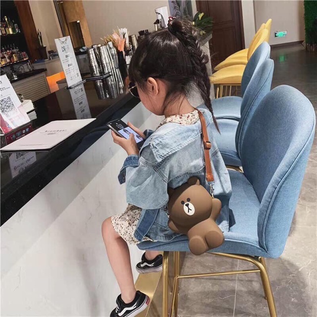 Túi gấu Brown Silicon 2 dây