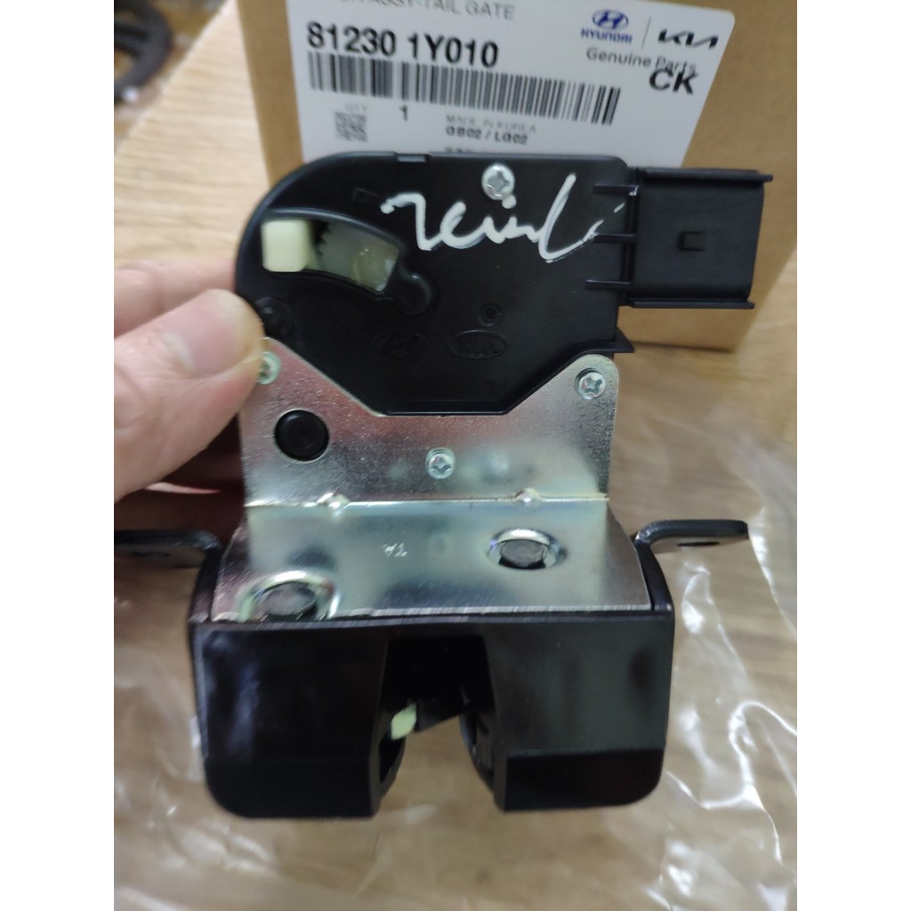Kia Morning trunk lock, 812301y010 morning tailgate lock