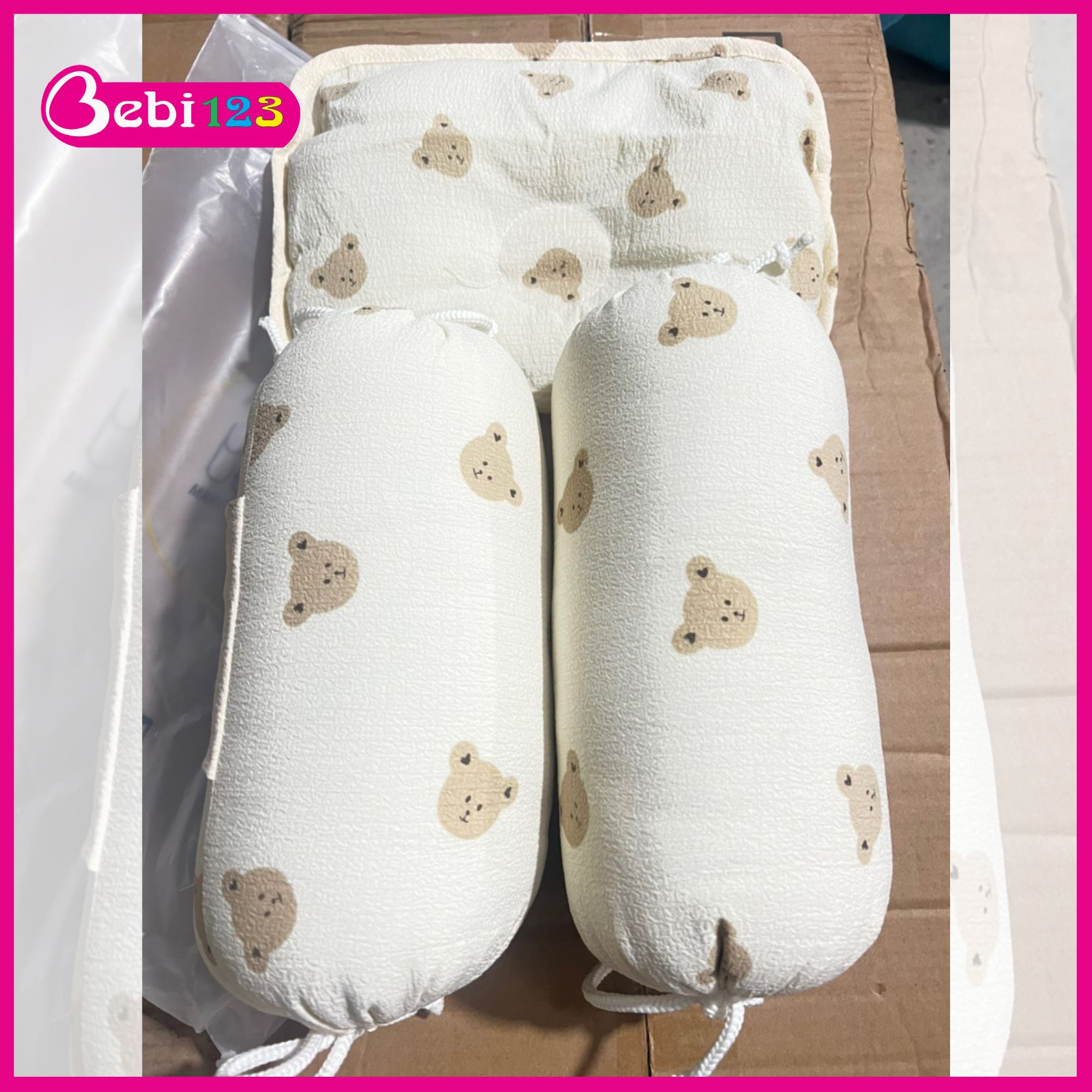 Bộ gối chặn Xốp, kèm gối nằm lõm Baby Bee cho bé