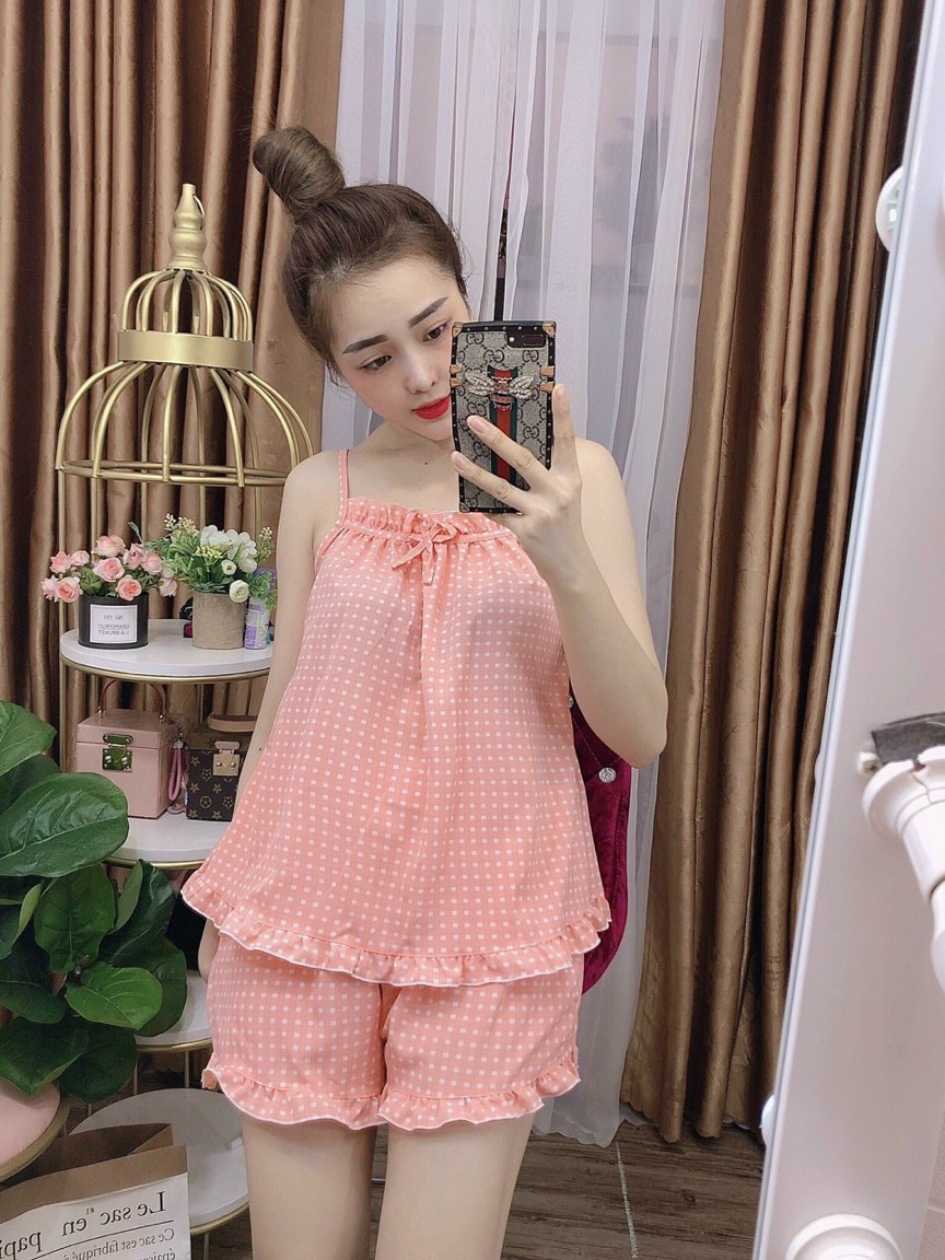 Set bộ đồ ngủ caro ngắn chất lụa satin xinh xắn