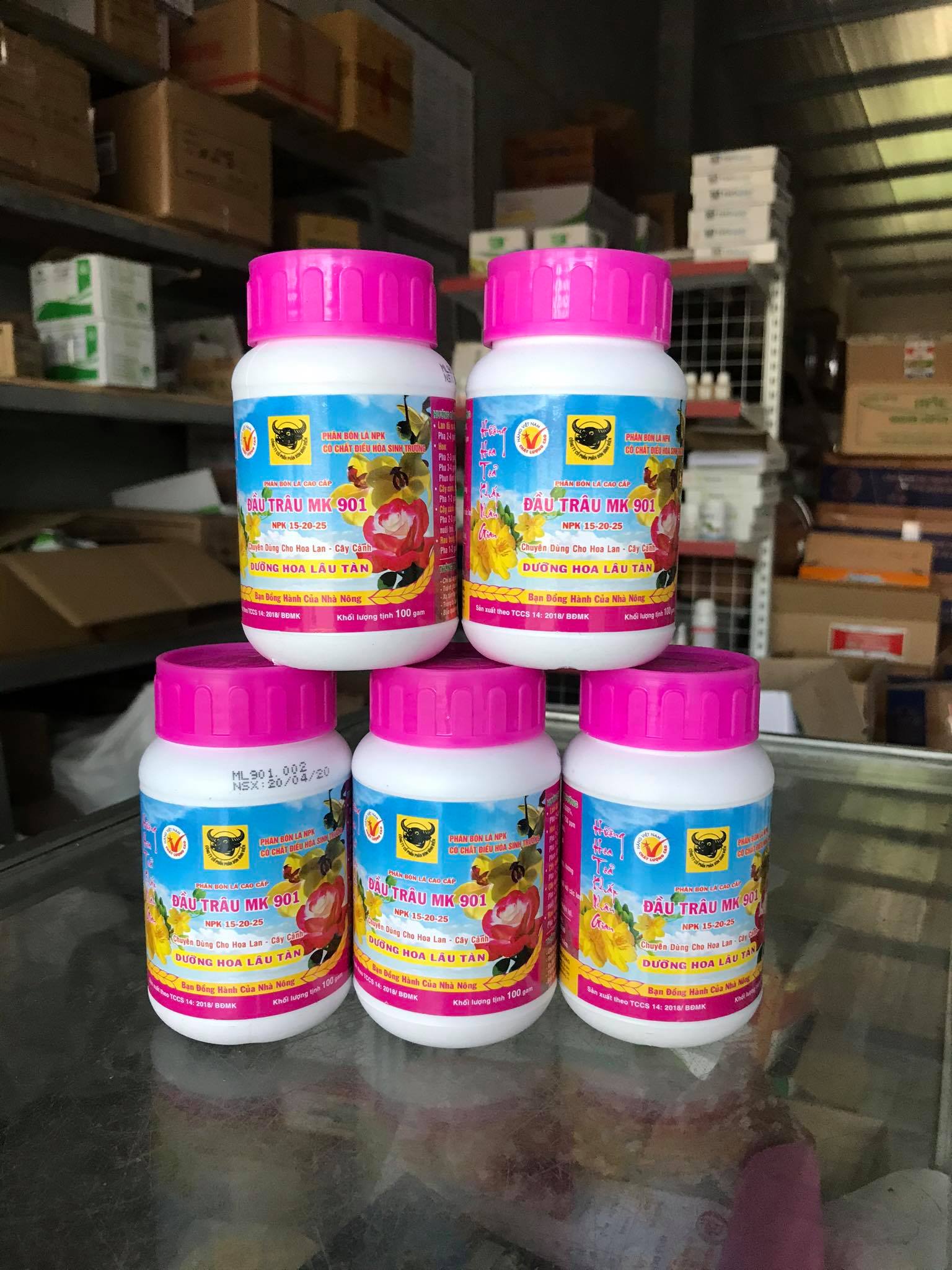 Phân bón lá đầu trâu mk 901 - dưỡng hoa lâu tàn