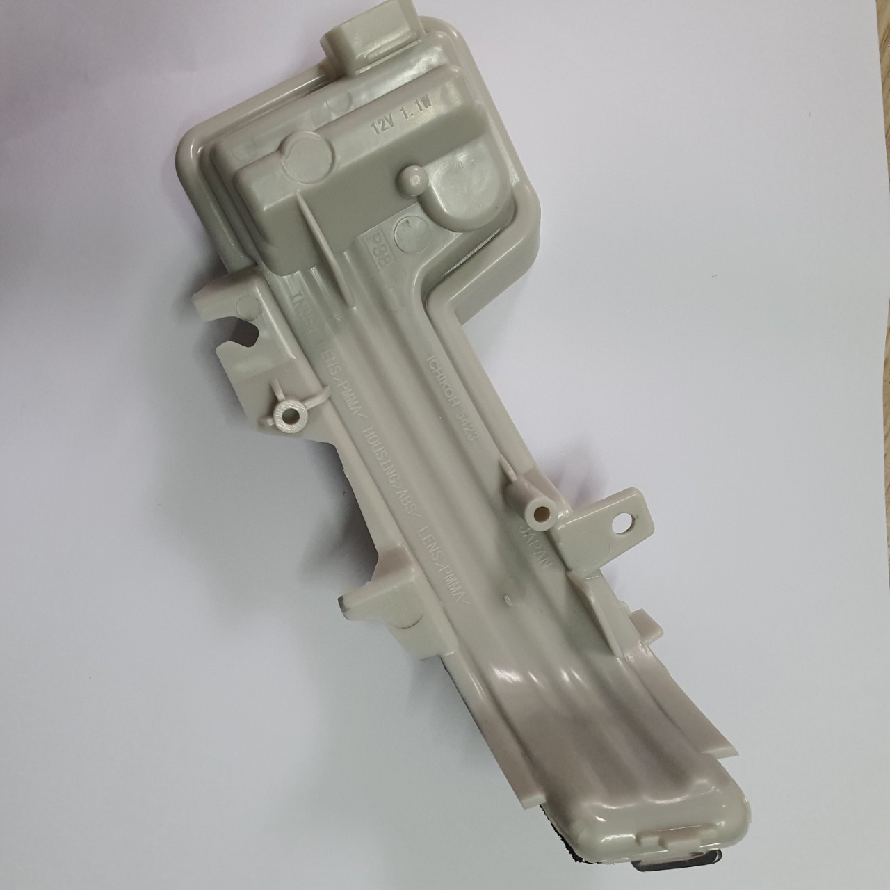 Xi nhan gương Mitsubishi Xpander ( bán theo vế )