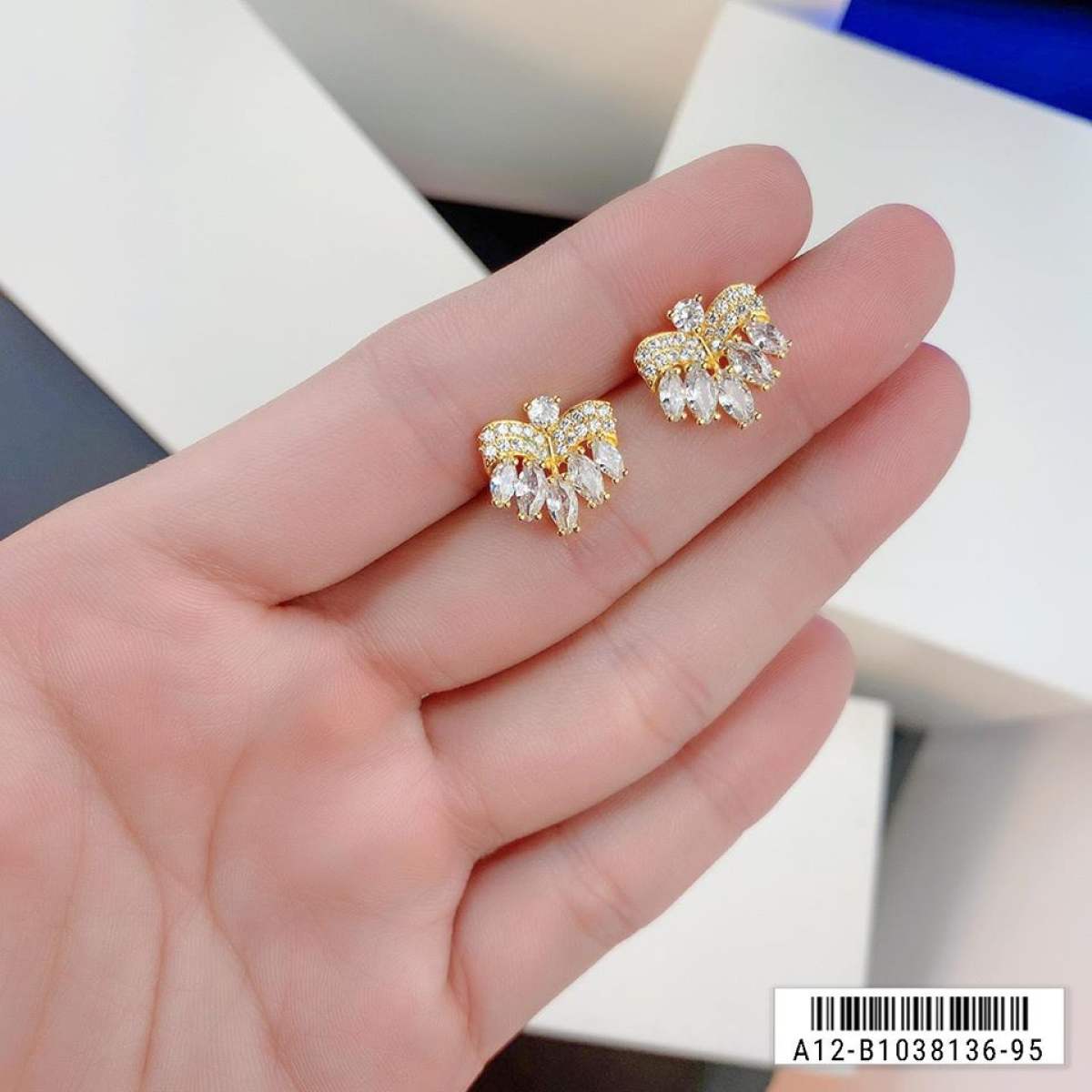 Bông tai nữ mạ Vàng đính Đá ( 01 Đôi) M7 11.12