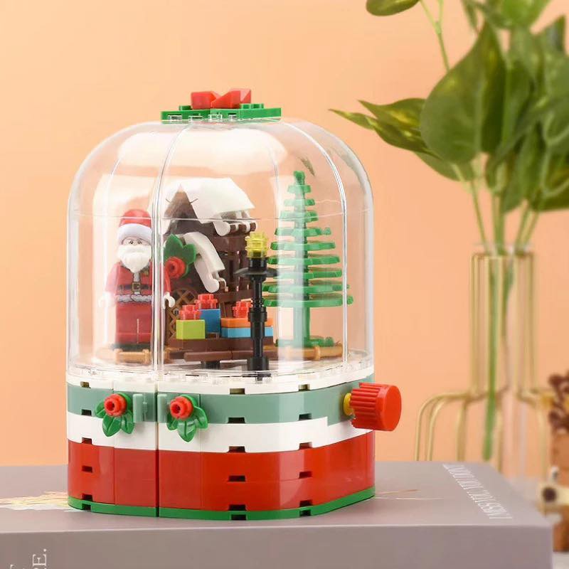 Box light--assembled Lego Xmas