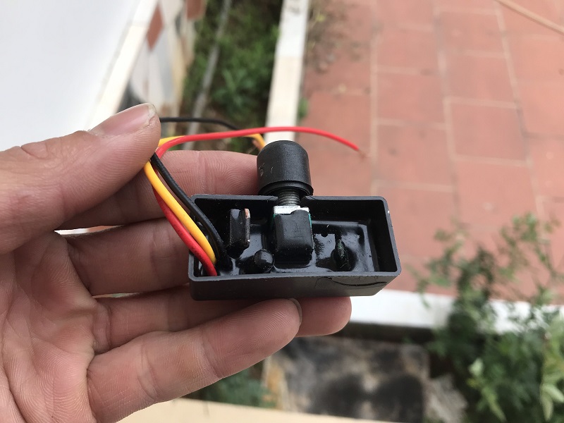 Bơm phun sương mini 12v, máy bơm tăng áp mini 12v